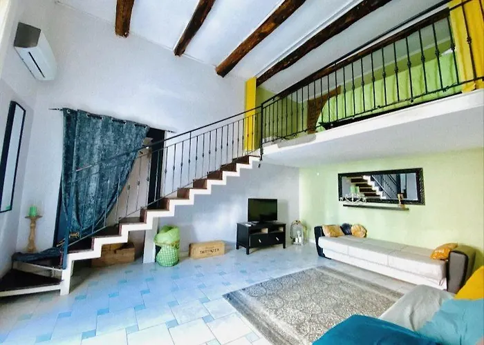 Hotel adatto agli animali: Via Roma